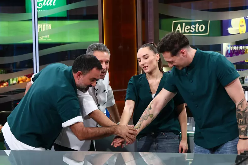 Chefi la cutite sezon 17 episodul 35 din 20 Mai 2026 Chefi la cutite sezon 17 episodul 35 din 20 Mai 2026