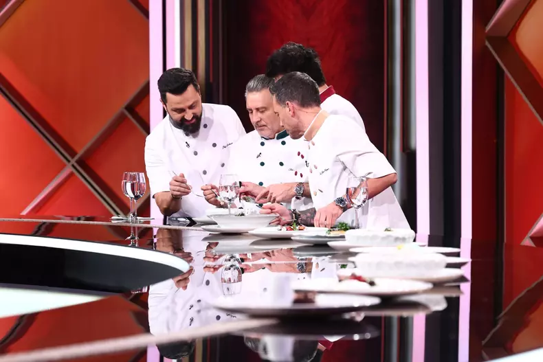 Chefi la cutite sezon 17 episodul 37 din 26 Mai 2026 Chefi la cutite sezon 17 episodul 37 din 26 Mai 2026